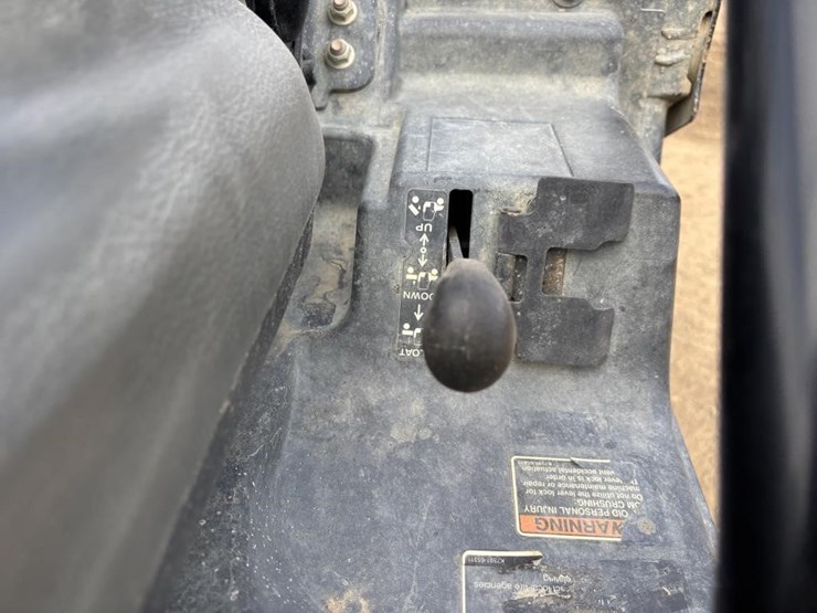 2019-kubota-rtvx1140-image-21