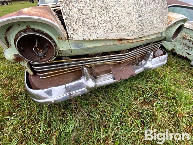 1957-ford-fairlane-500-classic-car-image-9