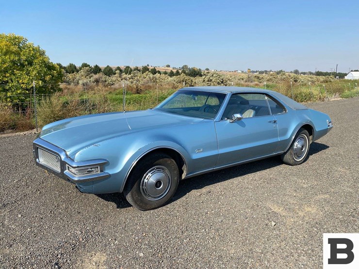 1968-oldsmobile-toronado-coupe-image-1