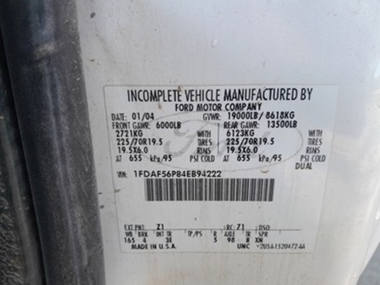 2004-ford-f550-image-7