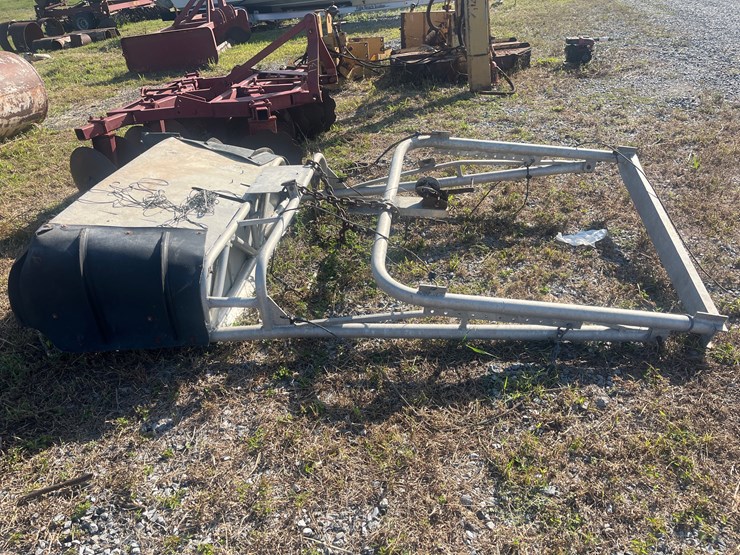 #130-•-lot-130-image-4