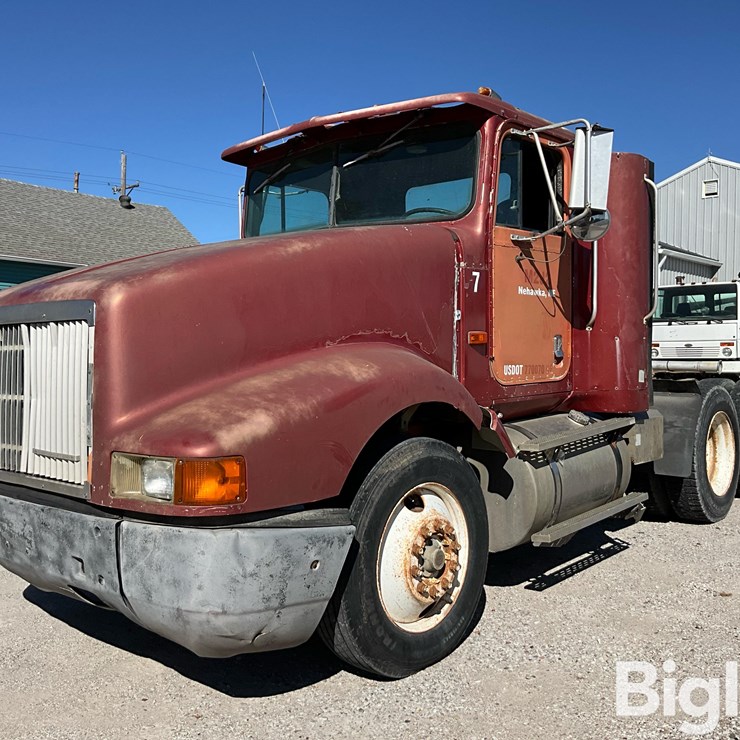 1990 INTERNATIONAL 9400