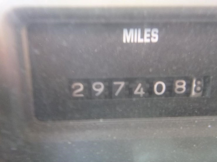 1995-international-4700-image-23