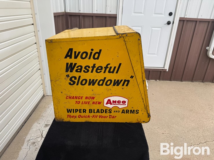 antique-anco-windshield-wiper-display-image-4