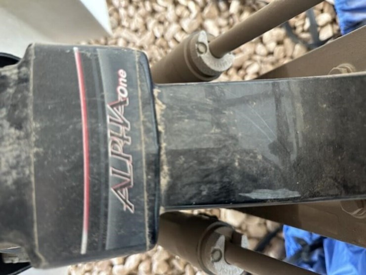 2005-bayliner-195br,-inboard-mercruiser-boat-image-9