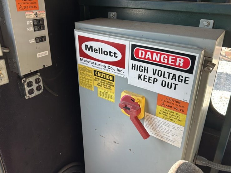 #4453-•-mellott-debarker-cab-image-12