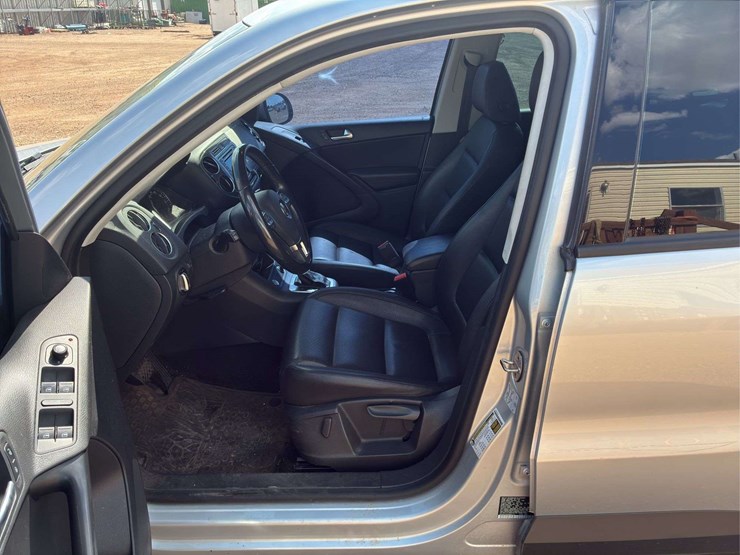 2017-volkswagen-tiguan-image-8