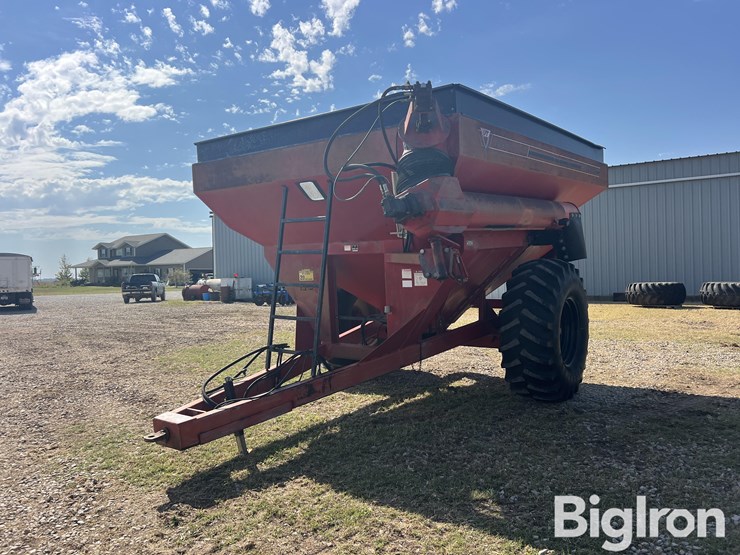 united-farm-tools-760-image-1