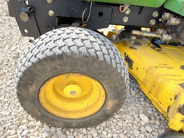 john-deere-425-image-12