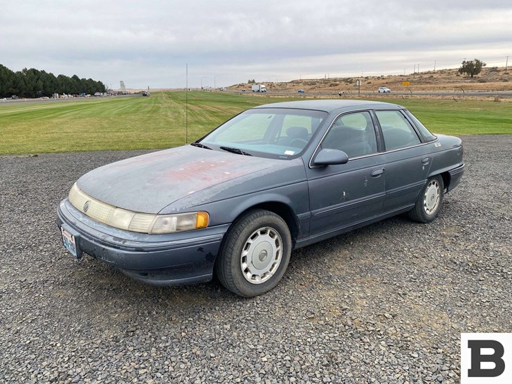 1994-mercury-sable-sedan-image-1