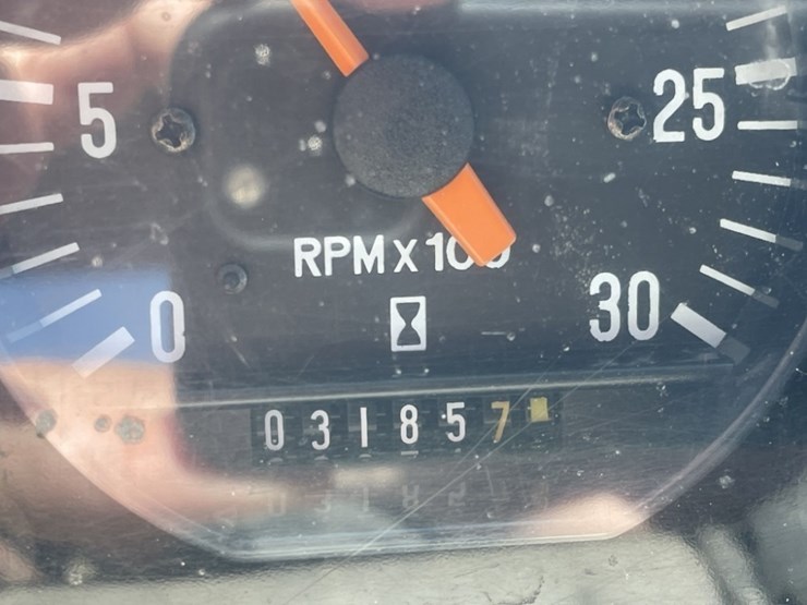 2014-volvo-sd160-vibratory-roller-image-31