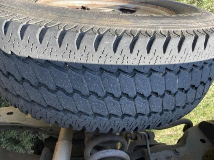 2010-ford-f250-xl-image-13