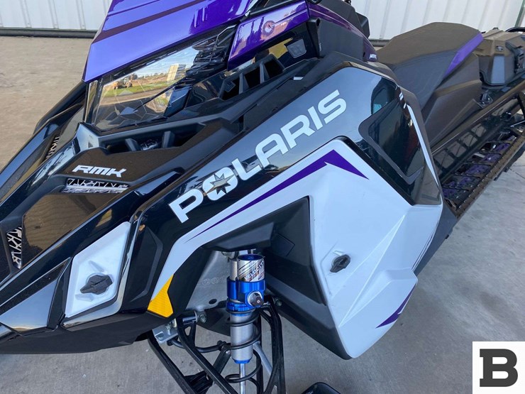 2022-polaris-matrix-pro-rmk-850-165"-snowmobile-image-8