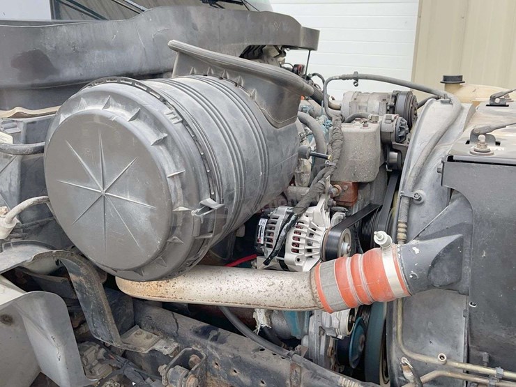 2003-international-durastar-4400-image-41