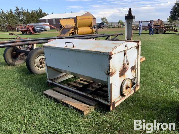 flatbed-mounted-cake-feeder-image-5