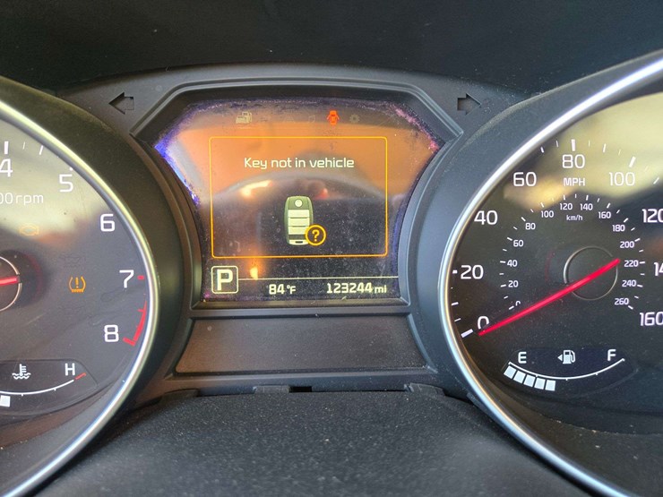 2015-kia-sedona-image-20