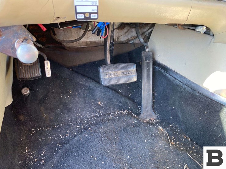 1962-ford-thunderbird-coupe-image-24