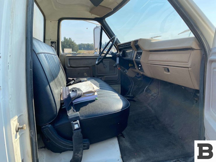 1985-ford-f800-image-49