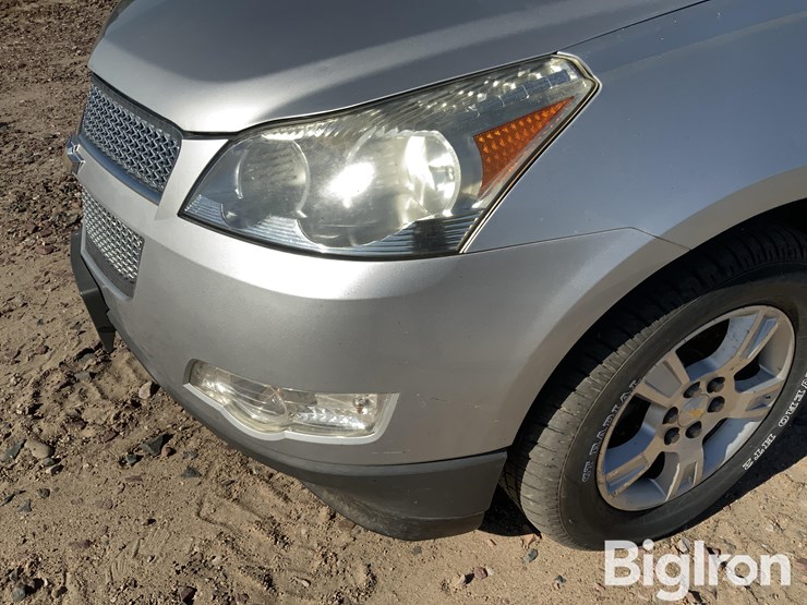 2012-chevrolet-traverse-image-10