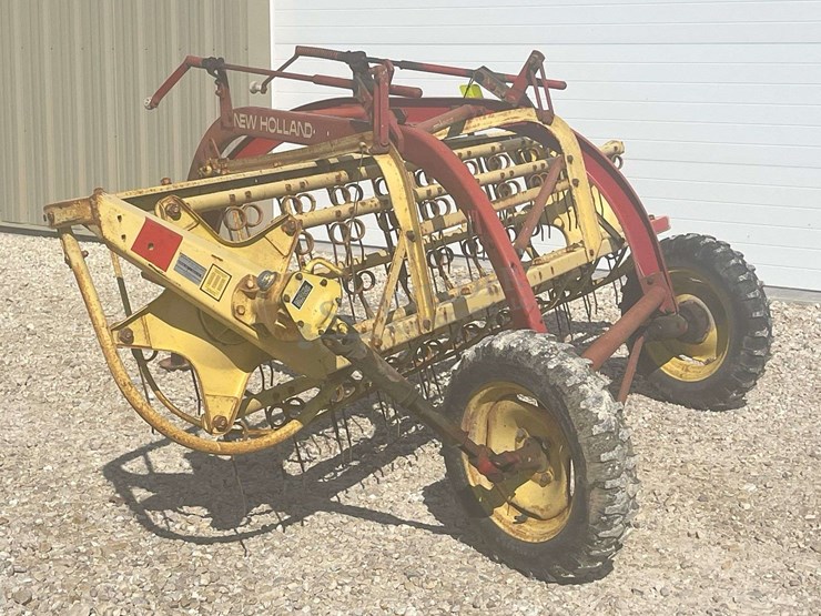 new-holland-256-image-6