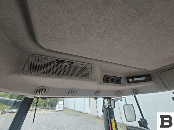 2016-massey-ferguson-7720-image-21