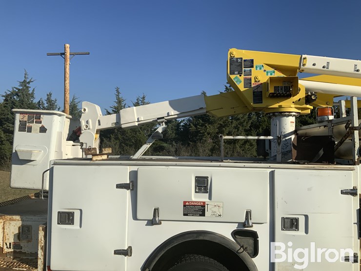 2015-ford-f550-image-14