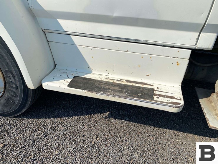 1985-ford-f800-image-10