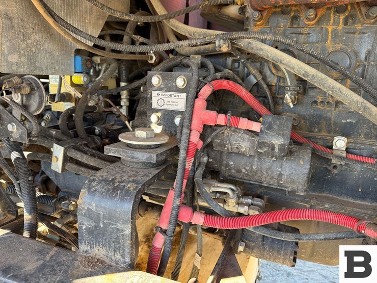 2015-new-holland-speedrower-260-image-59