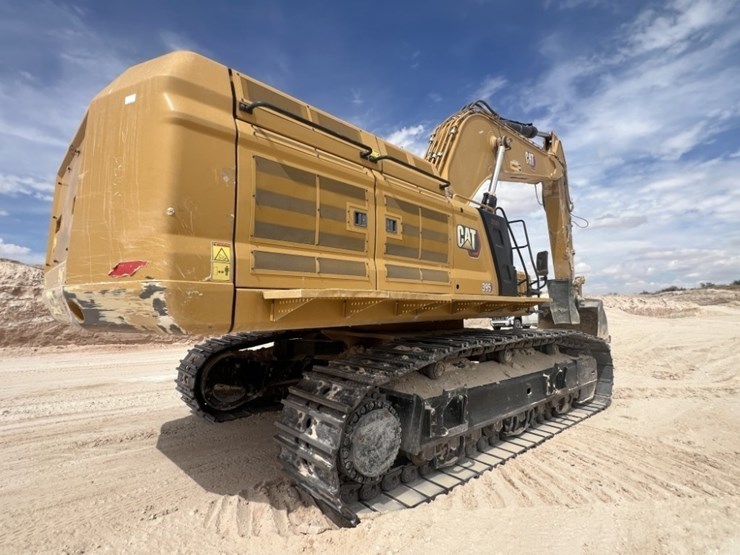 2021-caterpillar-395-image-5
