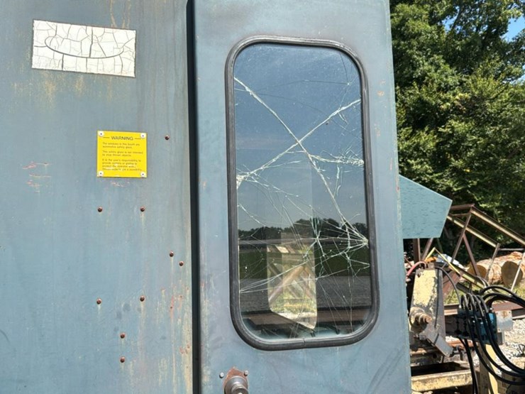 #4453-•-mellott-debarker-cab-image-5