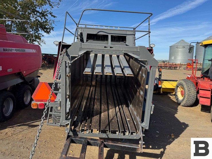 2015-massey-ferguson-2290-image-4