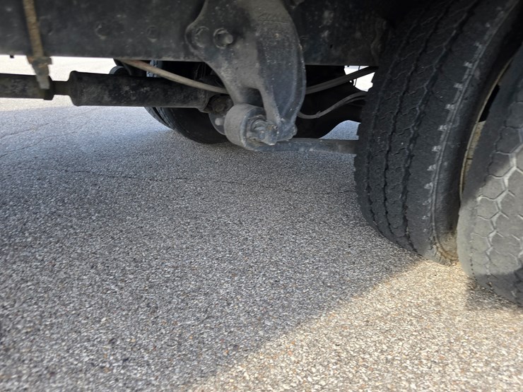 #22329-•-2014-freightliner-m2-106-box-truck-image-83