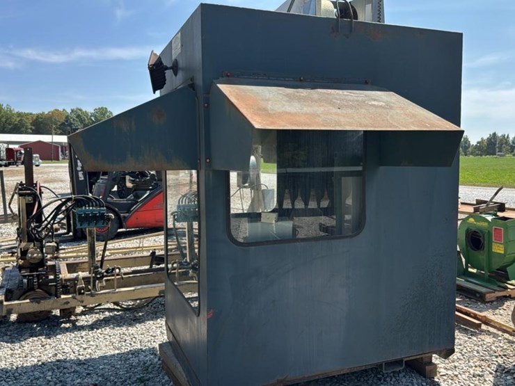 #4453-•-mellott-debarker-cab-image-3