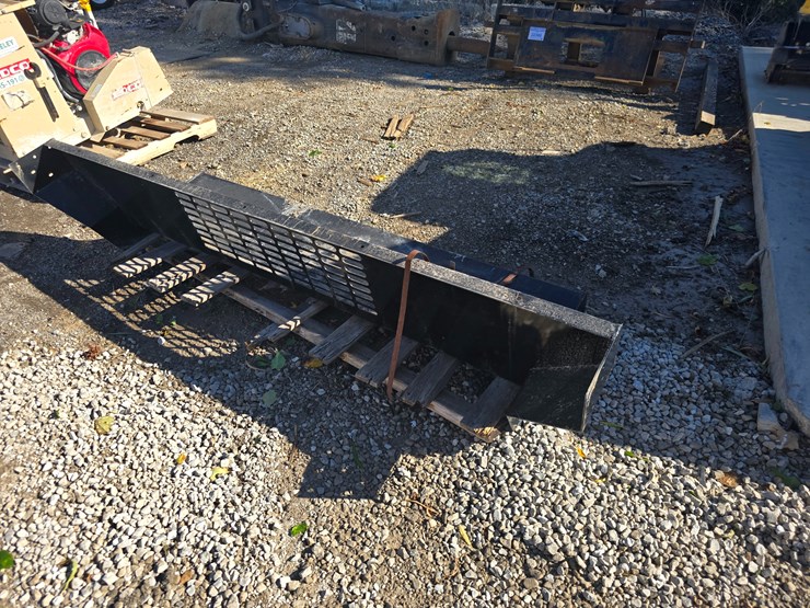 #22361-•-headache-rack-for-pickup-image-8