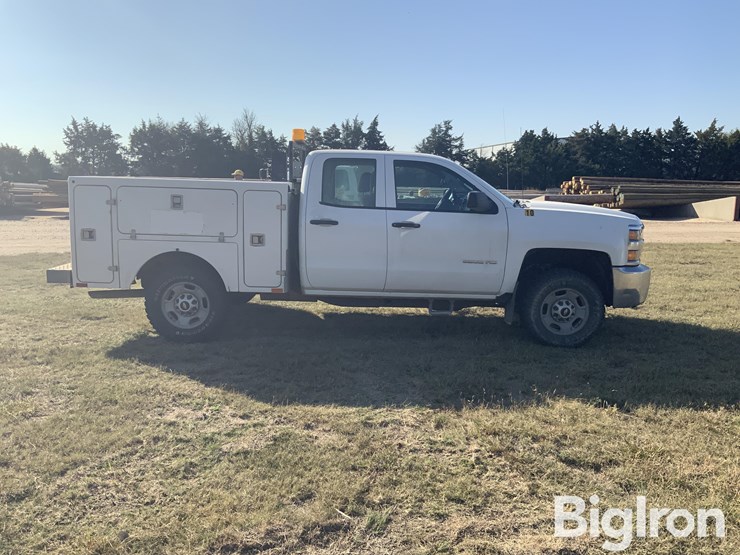2015-chevrolet-silverado-2500-image-4