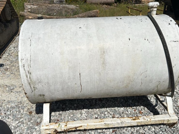 #4706-•-fuel-tank-image-1