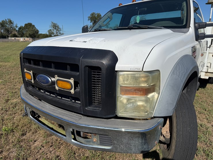 2008-ford-f550-image-9