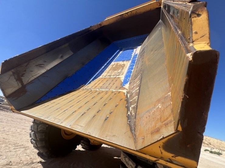 2020-volvo-a60h-image-47