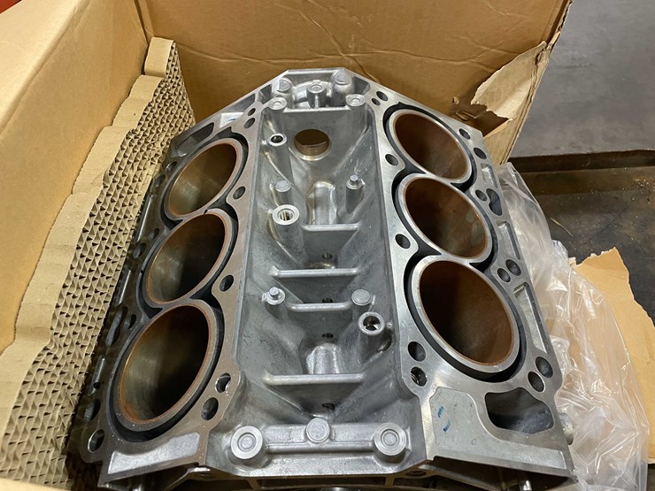 #8604-•-acura-tl-engine-block-(pr7)-image-4