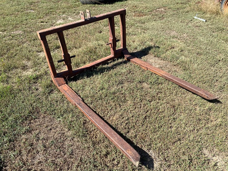 #43-•-#129-•-3-point-hay-fork-image-1