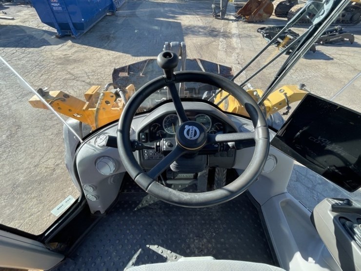 2020-volvo-l70h-image-21