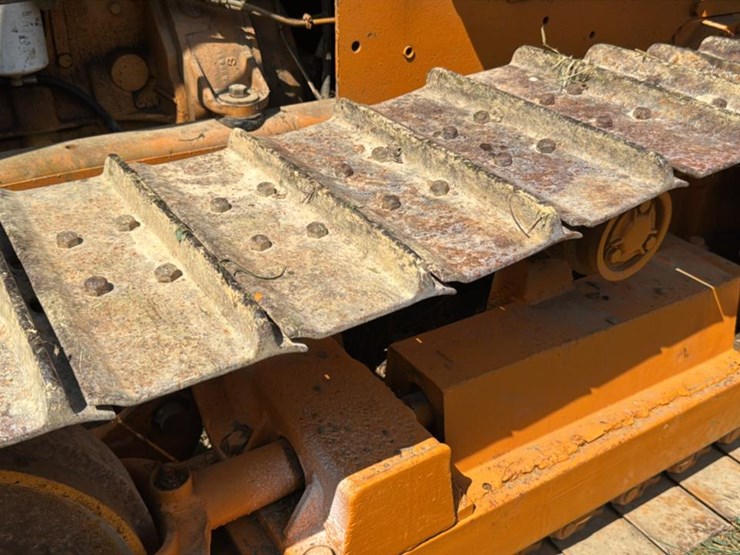 1979-case-450b--image-12