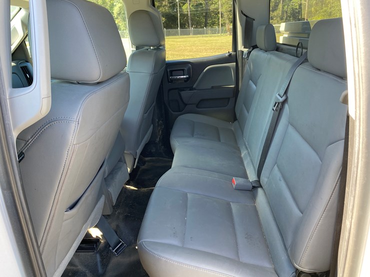 2018-chevrolet-silverado-image-13