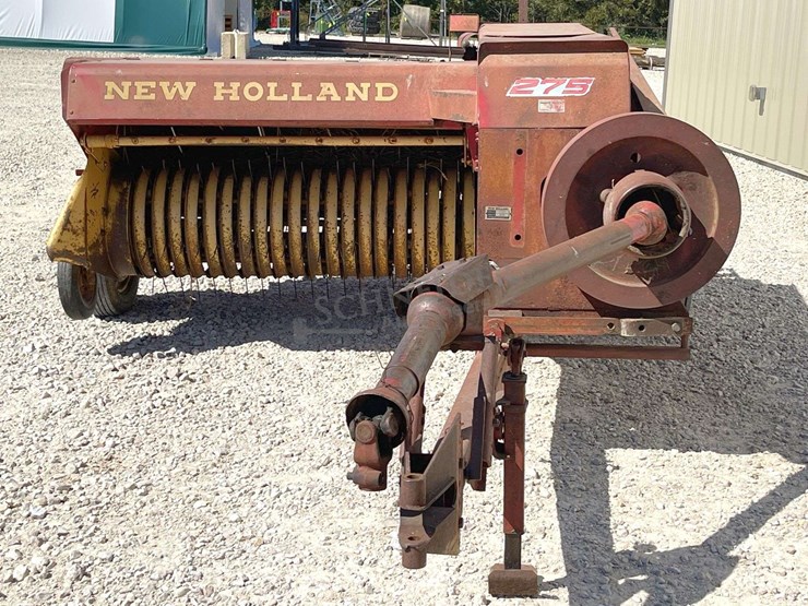 new-holland-275-image-8