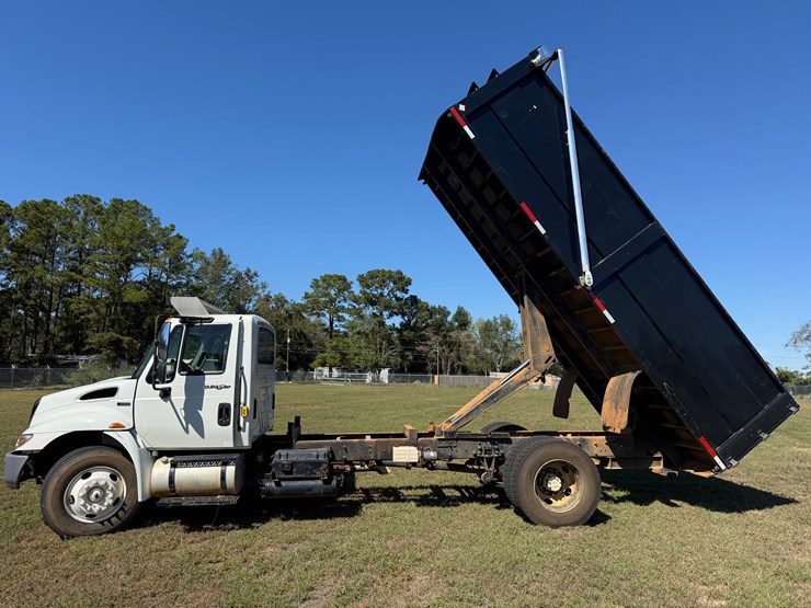 2013-international-durastar-4300-image-30