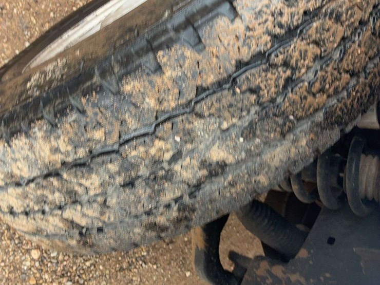 2016-ford-f150-xl-image-16