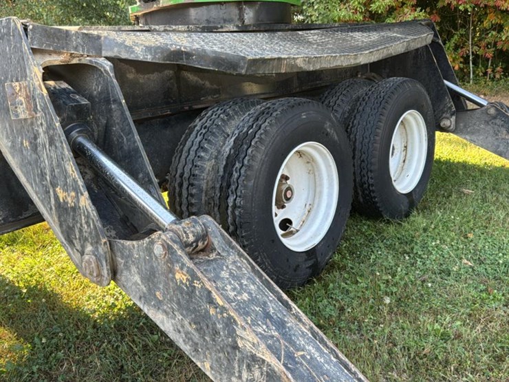 2015-deere-437d-image-27