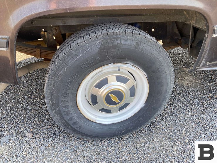 1985-chevrolet-c20-image-21