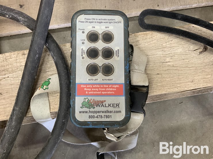 hopperwalker-sweep-auger-image-18