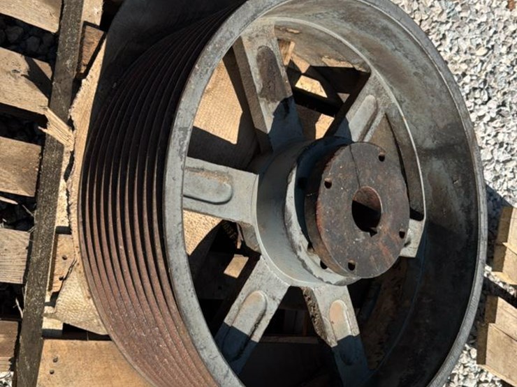 #4704-•-pulley-image-1